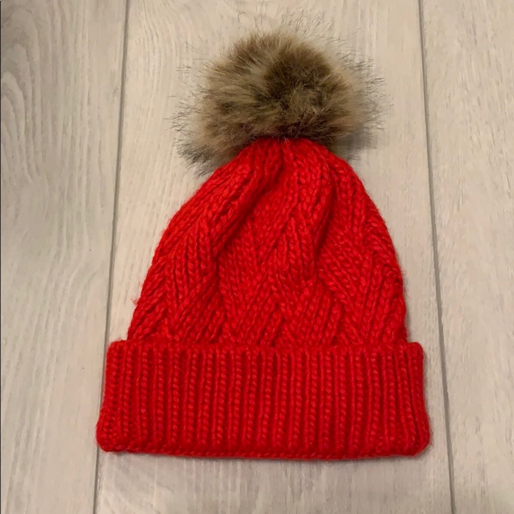 POM POM BEANIE